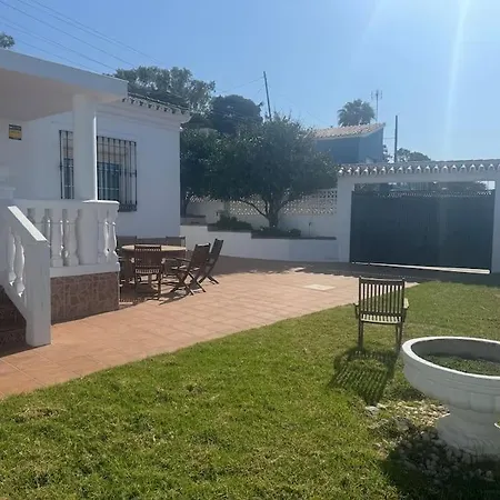 Natalia, Benajarafe Holiday home *